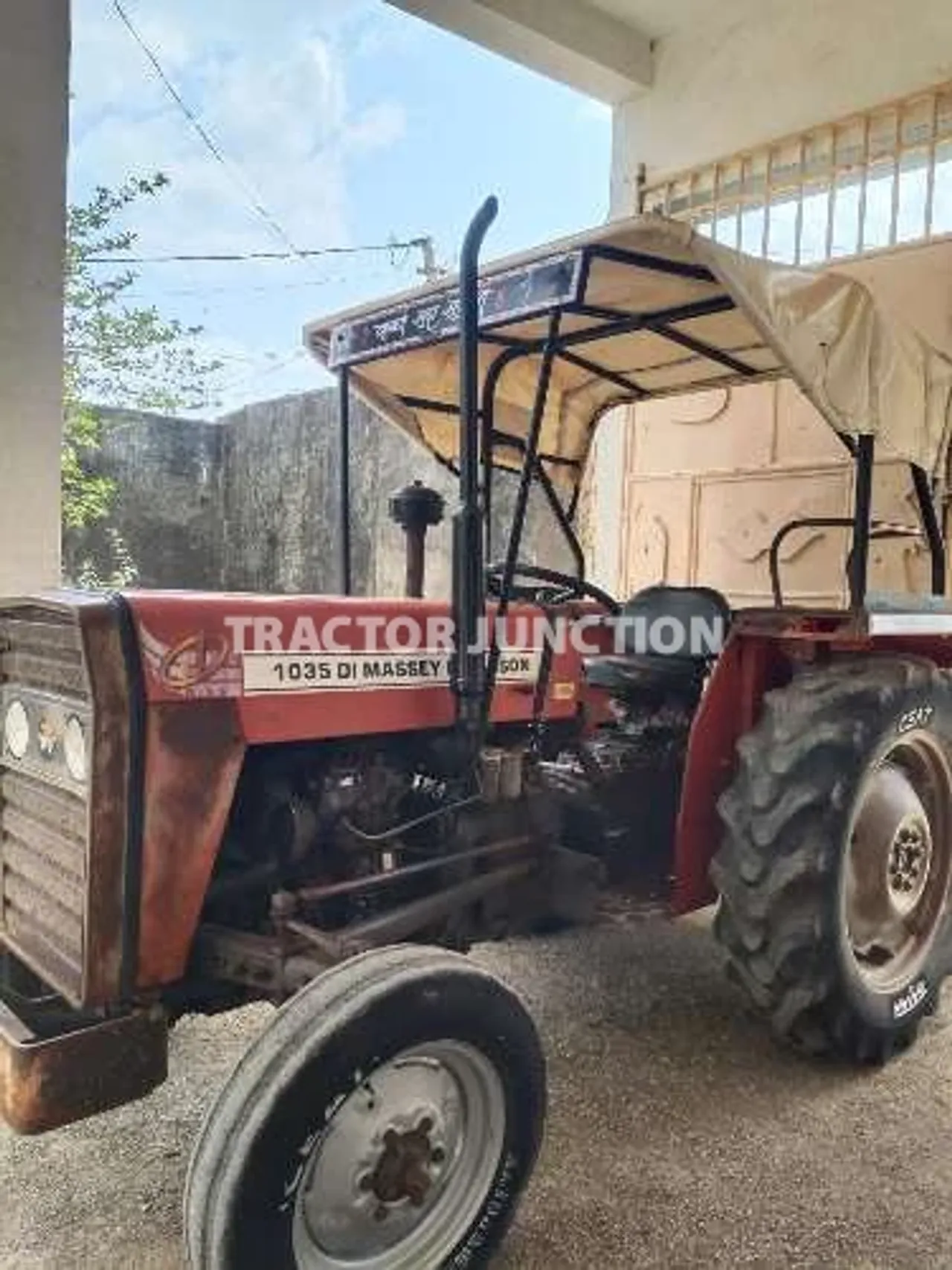 மாஸ்ஸி பெர்குசன் 1035 DI