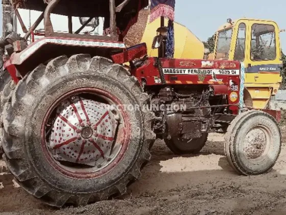 மாஸ்ஸி பெர்குசன் 1035 DI