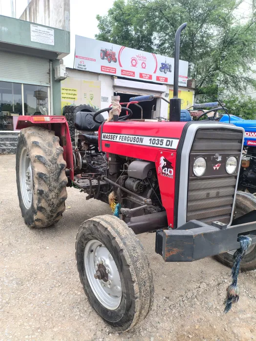 Massey Ferguson 1035 DI