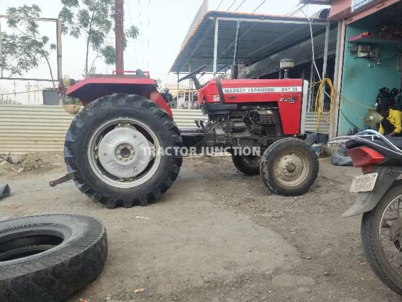 मैसी फर्ग्यूसन 241 डीआई