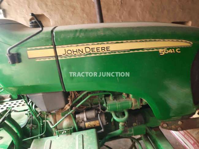 John Deere 5041 C