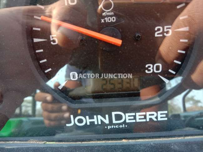John Deere 5045 D