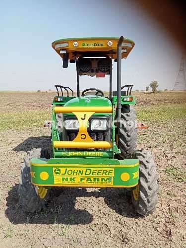 John Deere 5050 D - 4WD