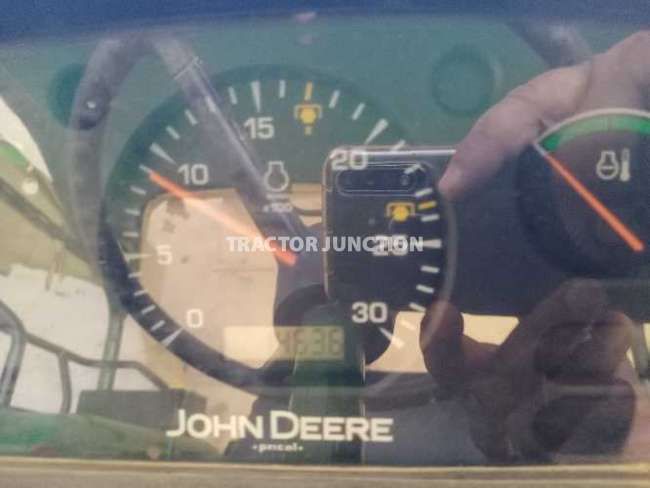 John Deere 5050 E