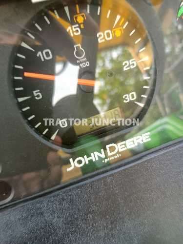 जॉन डियर 5205