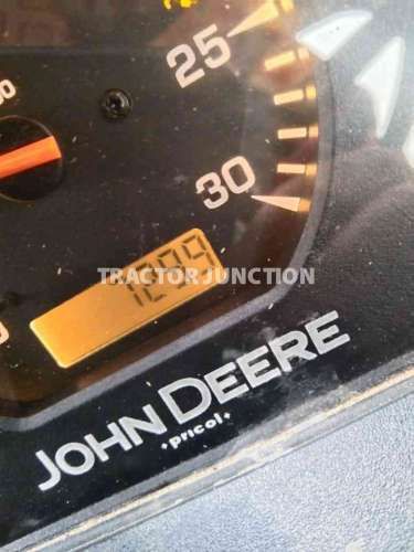 John Deere 5210