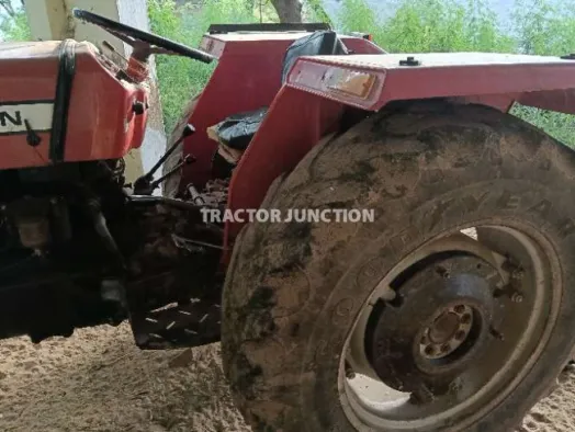मॅसी फर्ग्युसन 5245 माहा महान