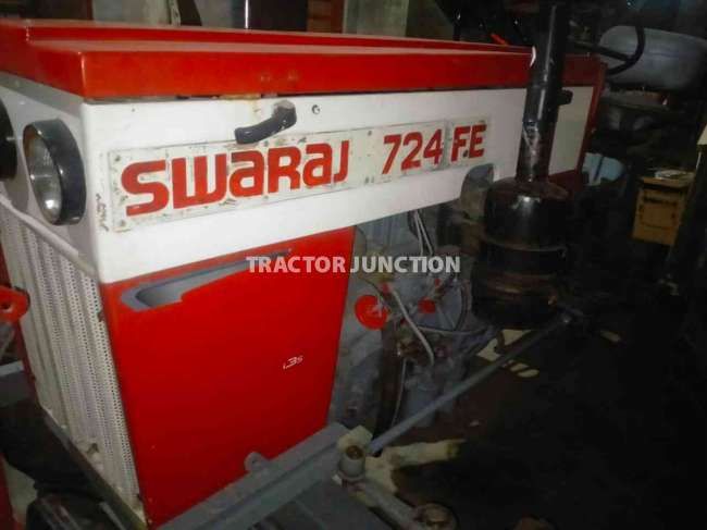 Swaraj 724 FE