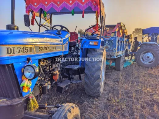 सोनालीका डीआई  745 III