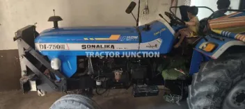 बिक्री के लिए सेकेंड हैंड सोनालीका डीआई  750III ट्रैक्टर - 2018 मॉडल