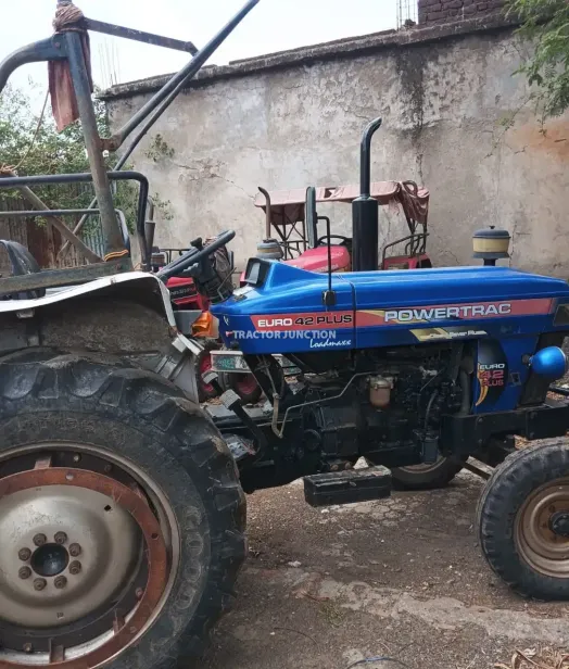पॉवरट्रॅक युरो 42 प्लस