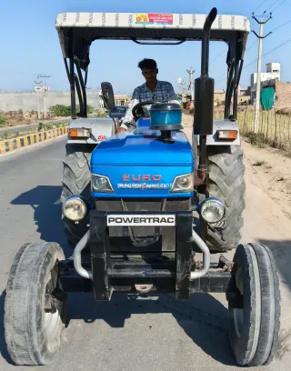 పవర్‌ట్రాక్ యూరో 47 పవర్‌హౌస్ img