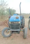 बिक्री के लिए सेकेंड हैंड न्यू हॉलैंड एक्सेल 4510 ट्रैक्टर - 2015 मॉडल