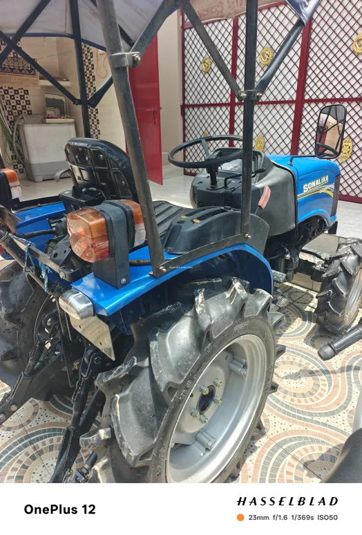 सोनालीका जीटी 22 4WD