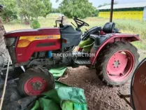 பயன்படுத்தப்பட்ட மஹிந்திரா ஜிவோ 225 டிஐ 4WD என்.டி டிராக்டர் விற்பனைக்கு - 2018 மாதிரி