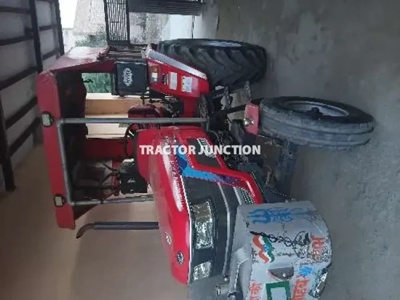மஹிந்திரா அர்ஜுன் நோவோ 605 Di-i 2WD