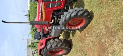 महिंद्रा युवो 585 एमएटी 4डब्ल्यूडी