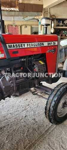 Massey Ferguson 241 DI DYNATRACK