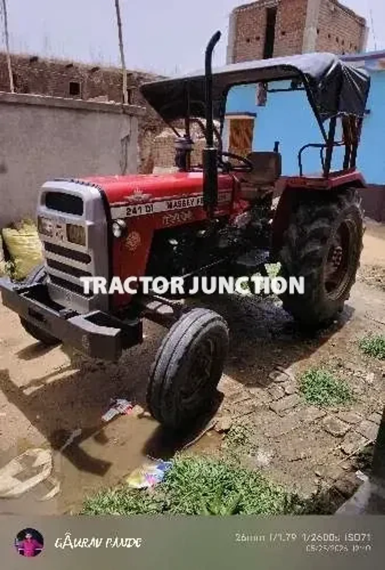 Massey Ferguson 241 DI Tonner