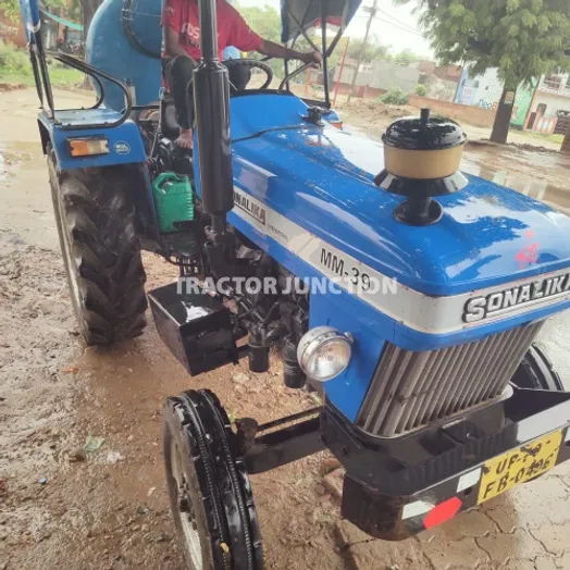 சோனாலிகா எம்.எம்+ 39 DI