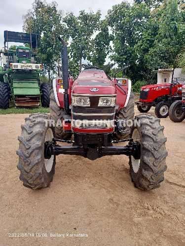మహీంద్రా నోవో 755 డిఐ 4WD