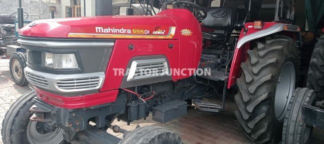 Mahindra 555 DI Powerplus