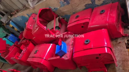महिंद्रा युवो टेक+ 585 डीआई V1 4wd