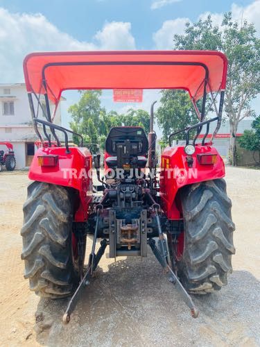 Mahindra Yuvo Tech Plus 575 4WD