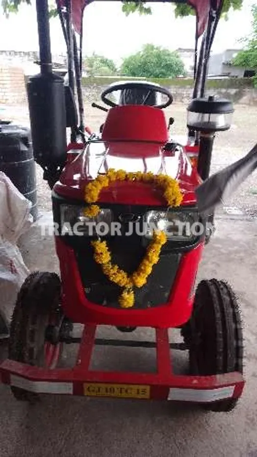 Mahindra Yuvraj 215 NXT