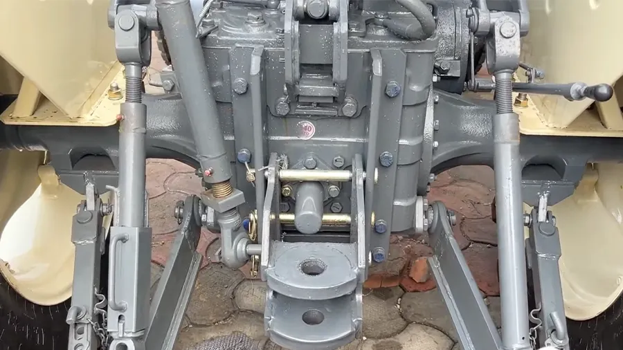 PTO and Hydraulics Swaraj 744 FE 4WD PTO and Hydraulics