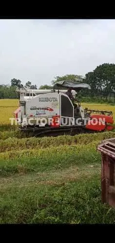 కుబోటా KUBOTA DC-68 G HARVESTKING