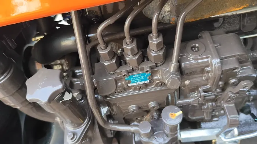 Massey Ferguson 1035 DI Maha Shakti Massey Ferguson 1035 DI MAHA SHAKTI - Engine