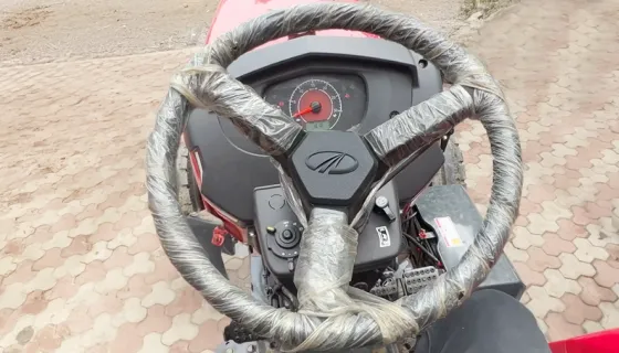 Mahindra YUVO TECH Plus 405 DI Mahindra YUVO TECH Plus 405 DI - Steering