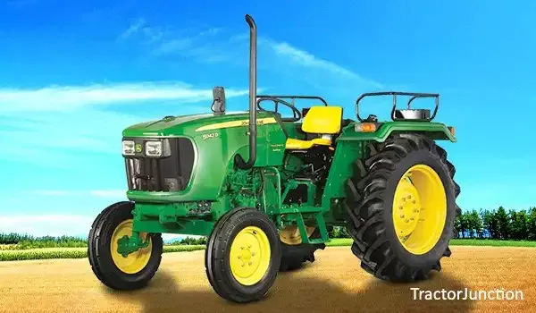  John Deere 5042 D Tractor 
