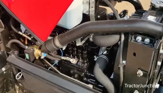 VST 927 4WD Engine Right View