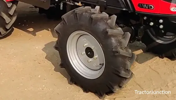 VST 927 4WD Tyre Right View
