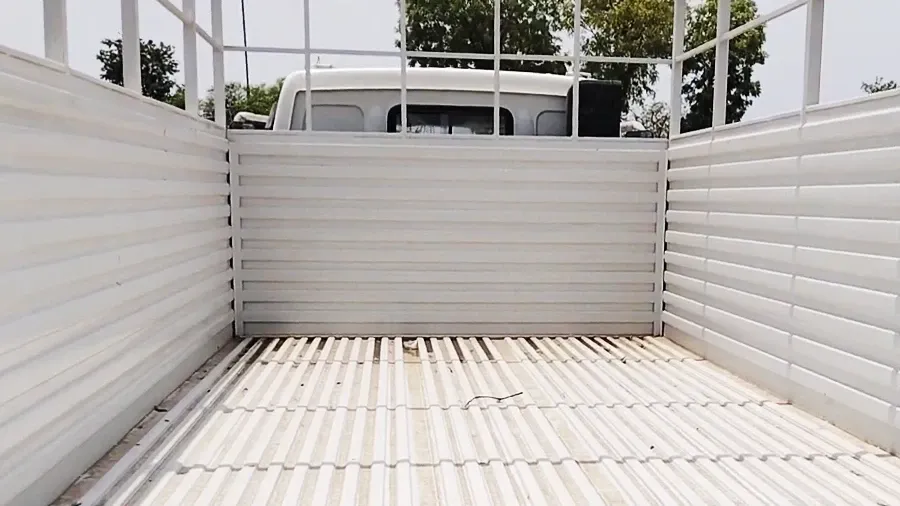 Ashok Leyland BOSS 1915 HB - Cargo Box