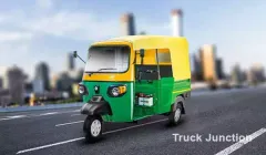 Saarthi E Cab4-Seater/Electric VS Piaggio Ape DXL