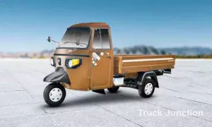 Piaggio Ape Xtra LDX Plus VS Tata Ace EV