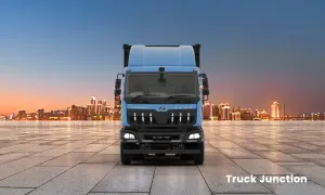 महिंद्रा ब्लेज़ो आई टीआरके 55 4X2 VS टाटा सिग्ना 3118.टी - 6x2