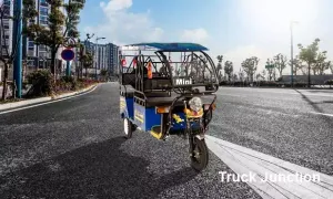 மினி மெட்ரோ பீஎல்யூஈ ஈ ஆர்ஐசிகேஎஸ்எச்ஏடபிள்யூ VS டாடா ஏஸ் ஈவி
