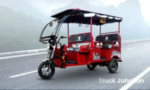 Hooghly Motors Butterfly VS Tata Ace EV