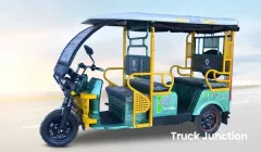 Om Raj Autotech E Rickshaw VS Saarthi DLX