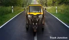 Mahindra Treo Yaari4-Seater/Yaari SFT VS Bajaj Maxima X Wide 4-Seater/Diesel