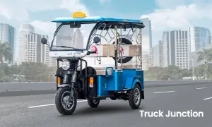 Lohia Narain DLX VS Tata Ace EV