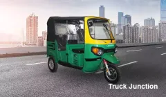 SN Solar Energy Passenger Electric Rickshaw5-Seater/Electric VS Saarthi Shavak E Auto