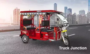 YC Electric Yatri Super VS Tata Ace EV