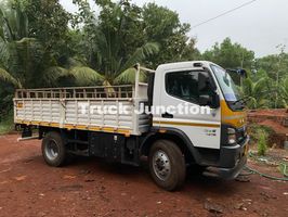BharatBenz 1215R