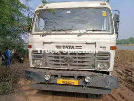 टाटा एलपीटी 2818 काउल