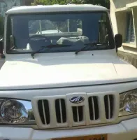 महिंद्रा बोलेरो पिक-अप